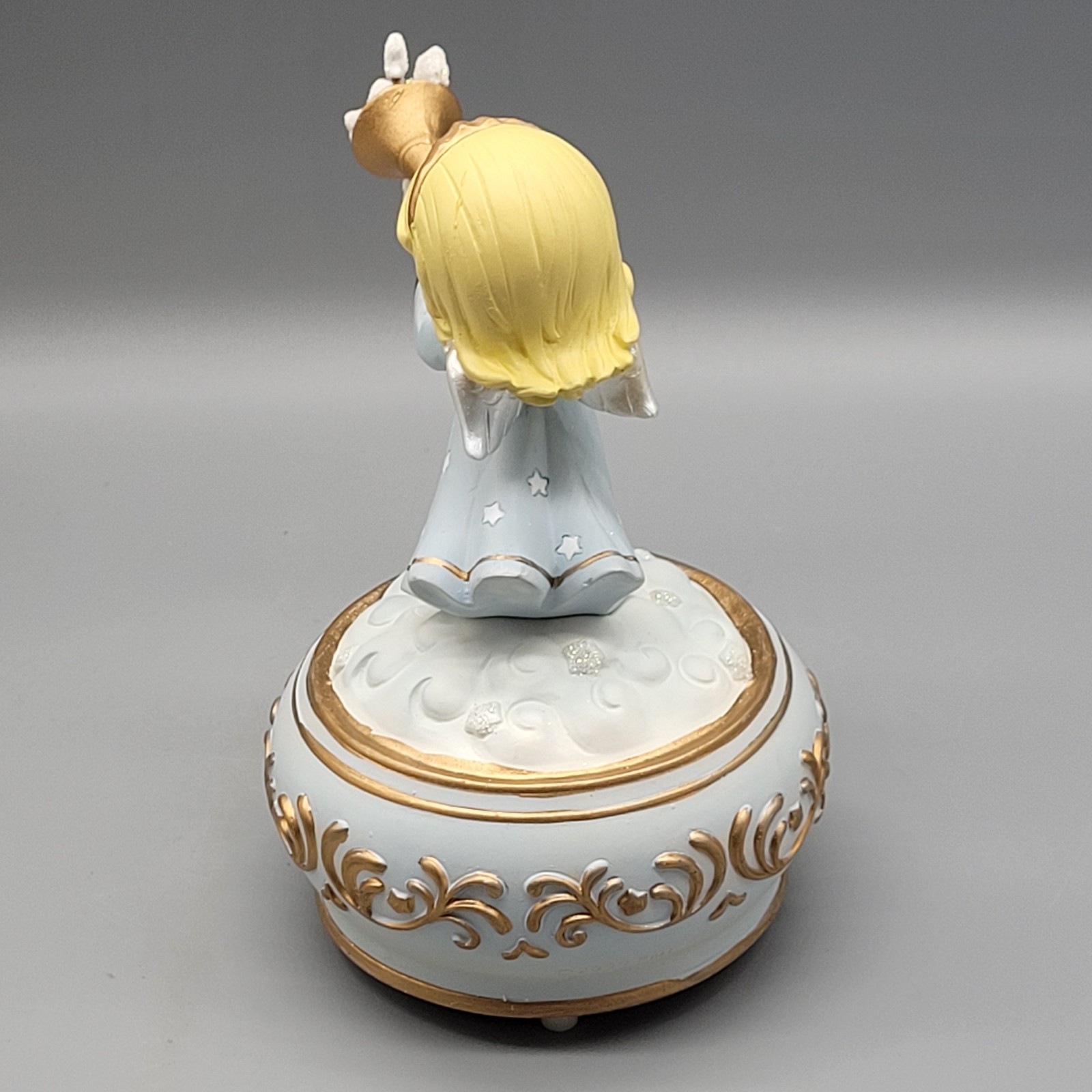 Precious Moments Trumpeting Angel Musical “Hark the Herald Angels Sing” in Box