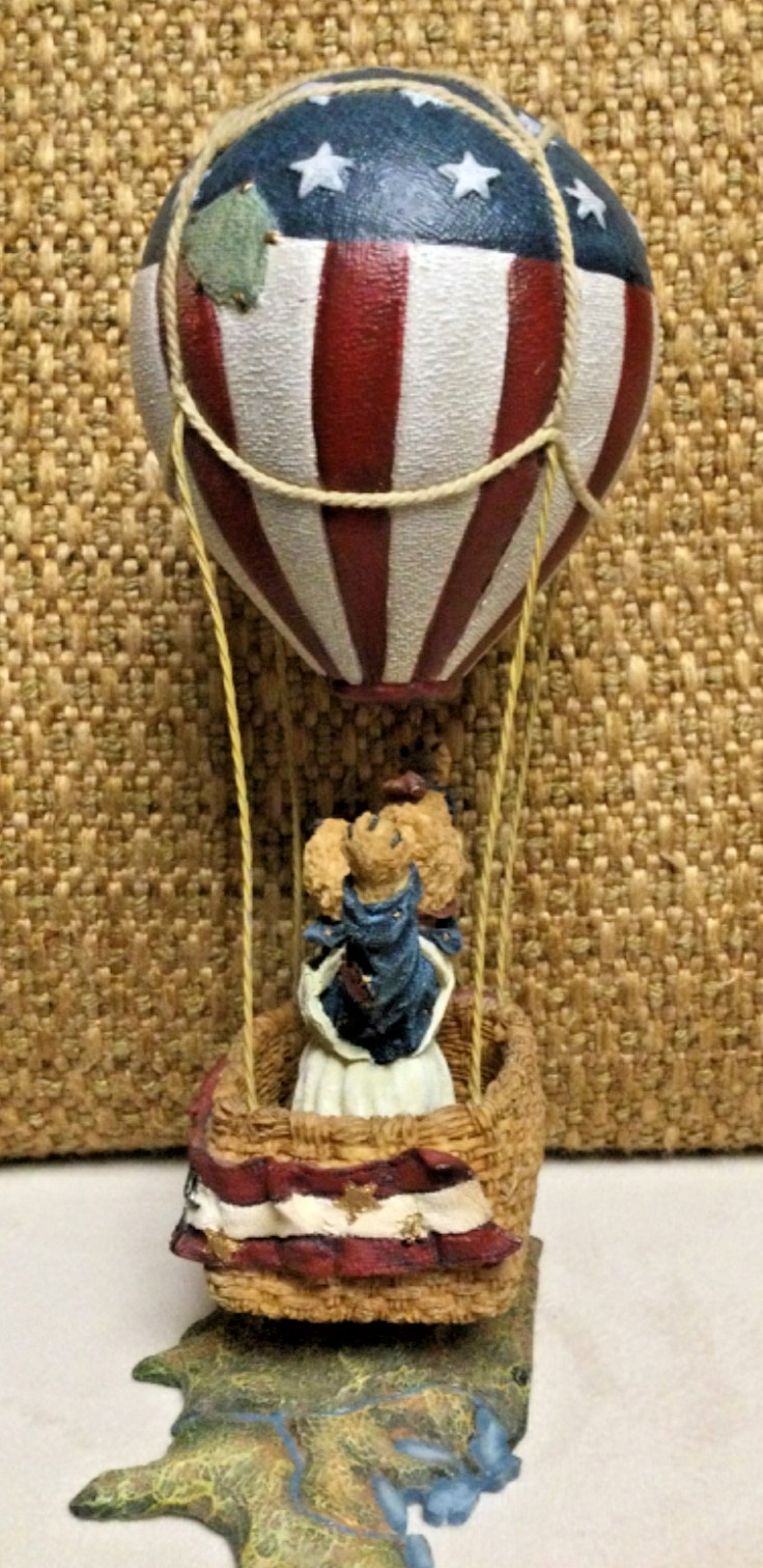 Boyds Bears “Betsy B Bearamerica Celebrate America” Hot Air Balloon USA Map Base