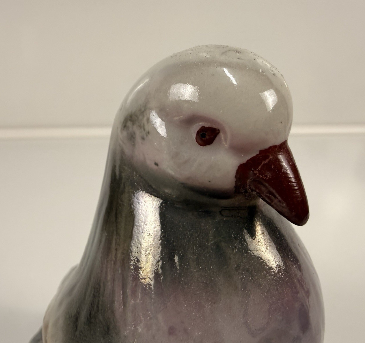 BIRD PIGEON FIGURINE IRIDESCENT LUSTERWARE GLAZED VINTAGE PORCELAIN Brazil 6.5 T