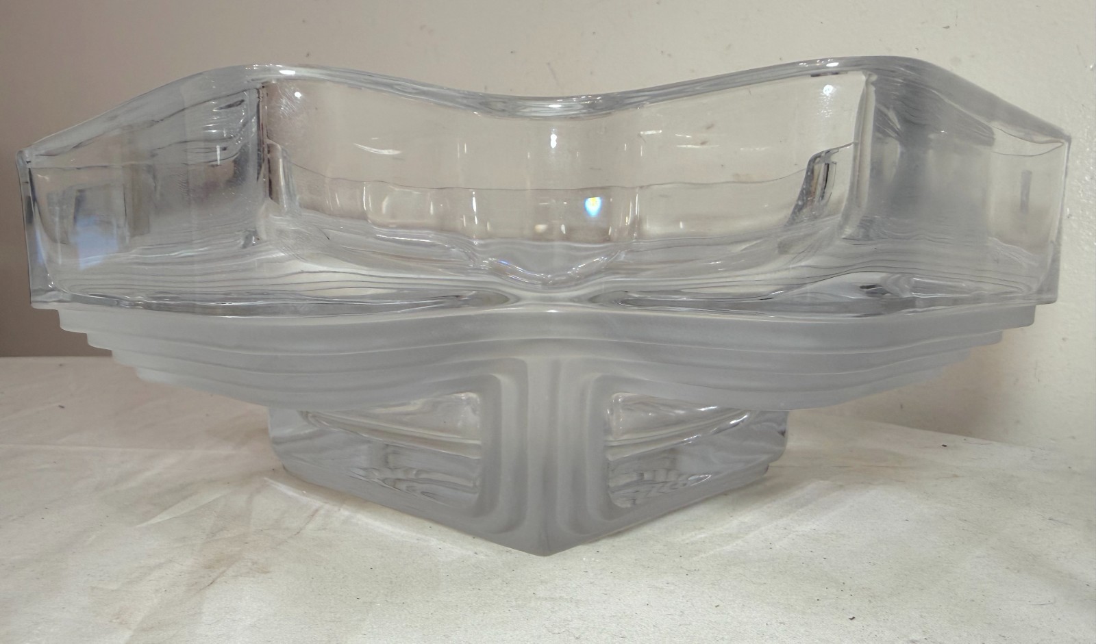 LARGE Daum Art Deco Clear and Frosted Crystal centerpiece Bowl Sculpture MCM