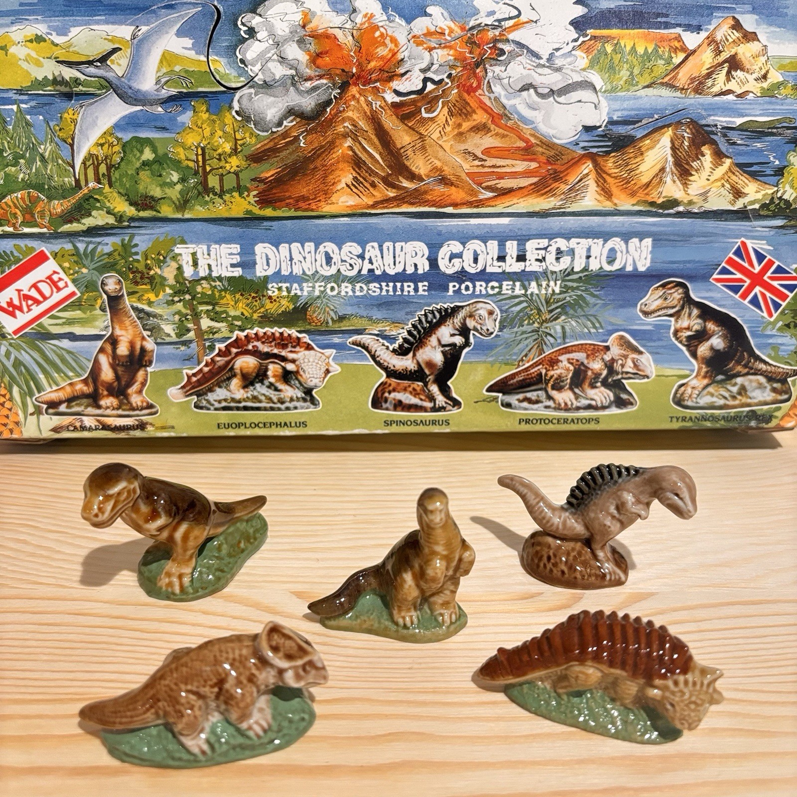 RARE WADE DINOSAURS SET 1,1993, 5 W/Org. BOX T-Rex Spinosaurus Protoceratops EUC