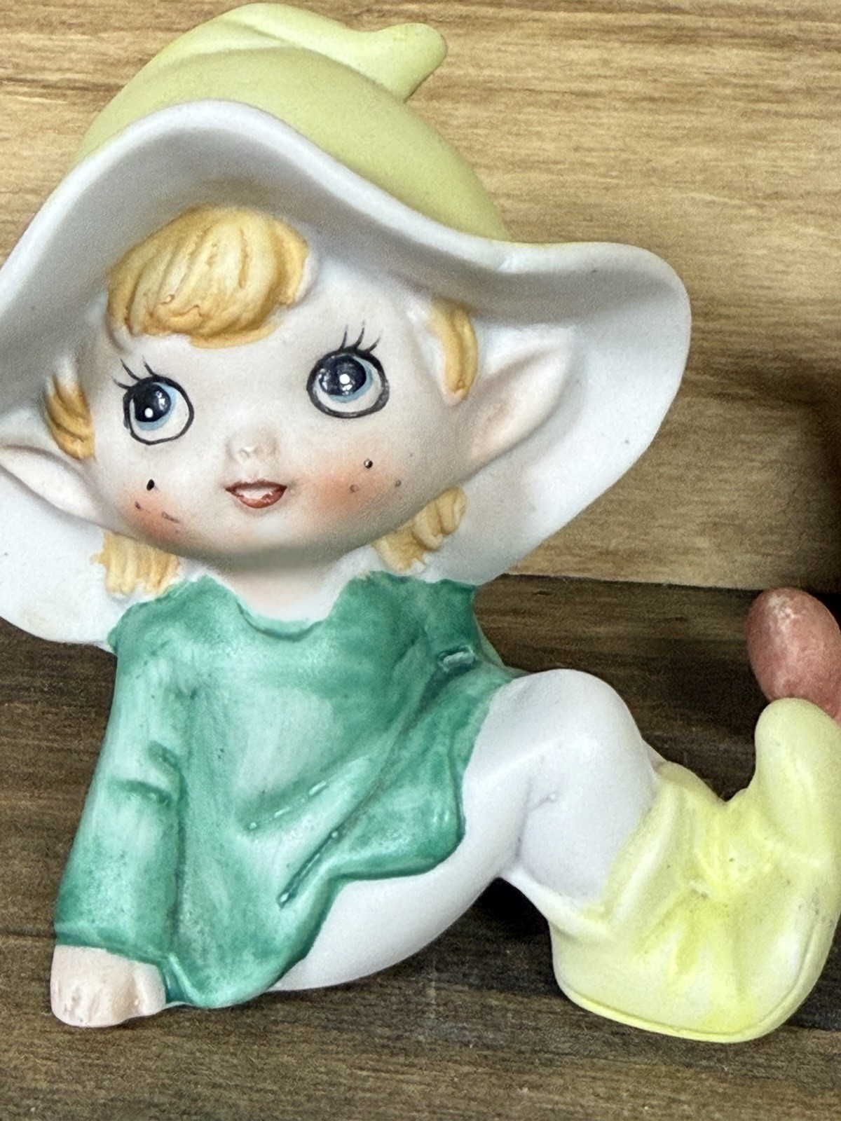 HOMCO Elf Pixie Figurines Set of 2 Vintage Sitting Girl Elves Pair Cottagecore