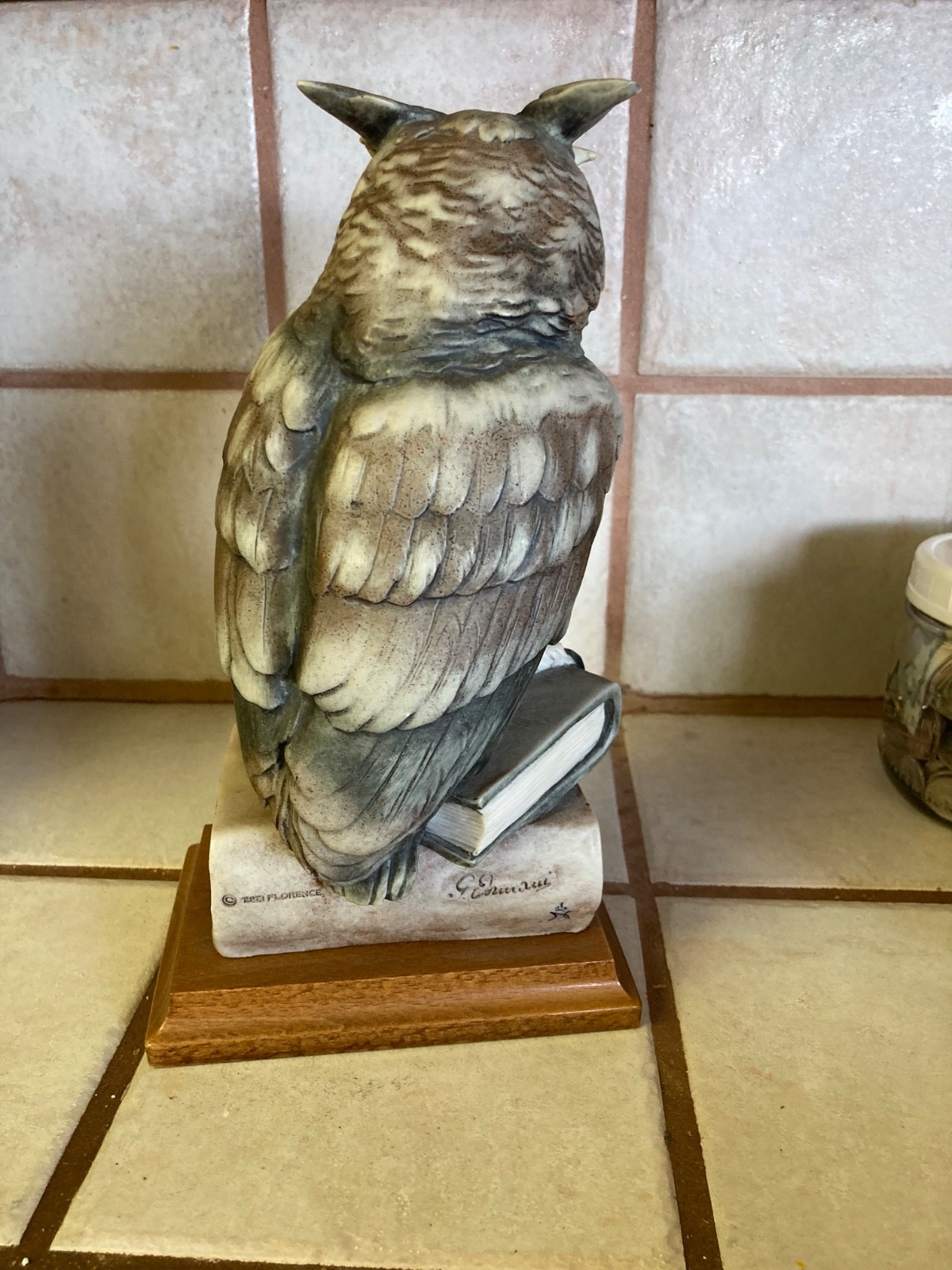 Giuseppe Armani Wise Owl on Books ceramic figurine 1983 Florence Blue N Crown