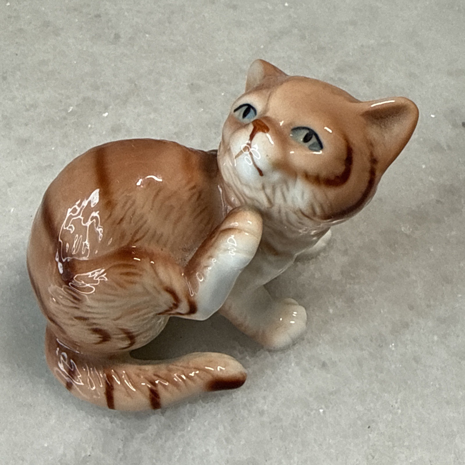 Danbury Mint Cats of Character Fine Bone China Figurine “Start From Scratch”