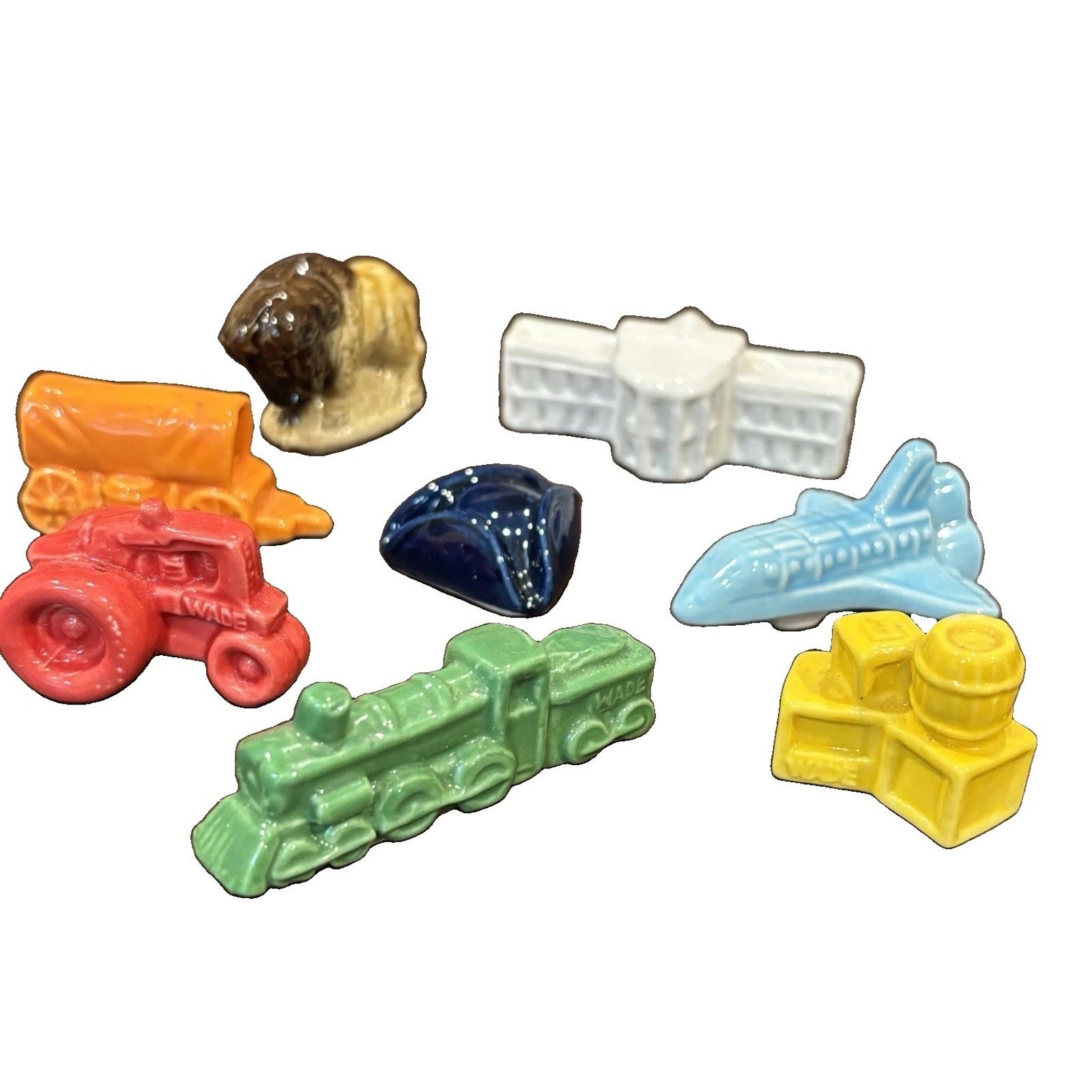 Wade Red Rose Tea American Heritage Series 8 of 10 Figurines Included