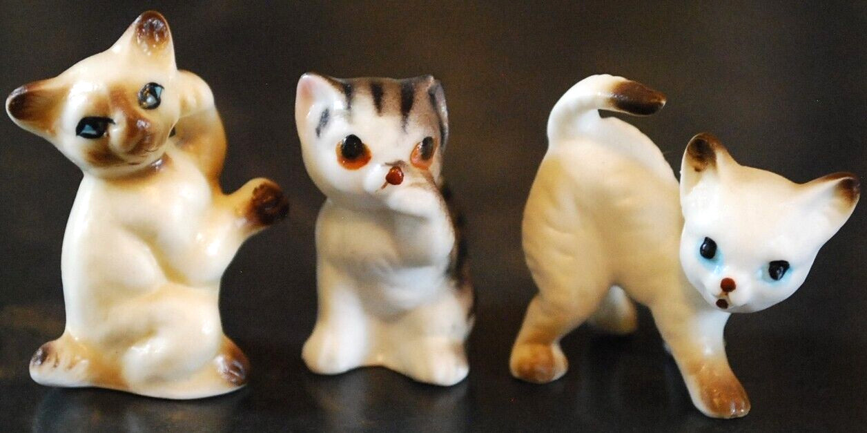 Vtg Set 3 MINIATURE CAT KITTEN FIGURINES Siamese & Tabby & White BONE CHINA