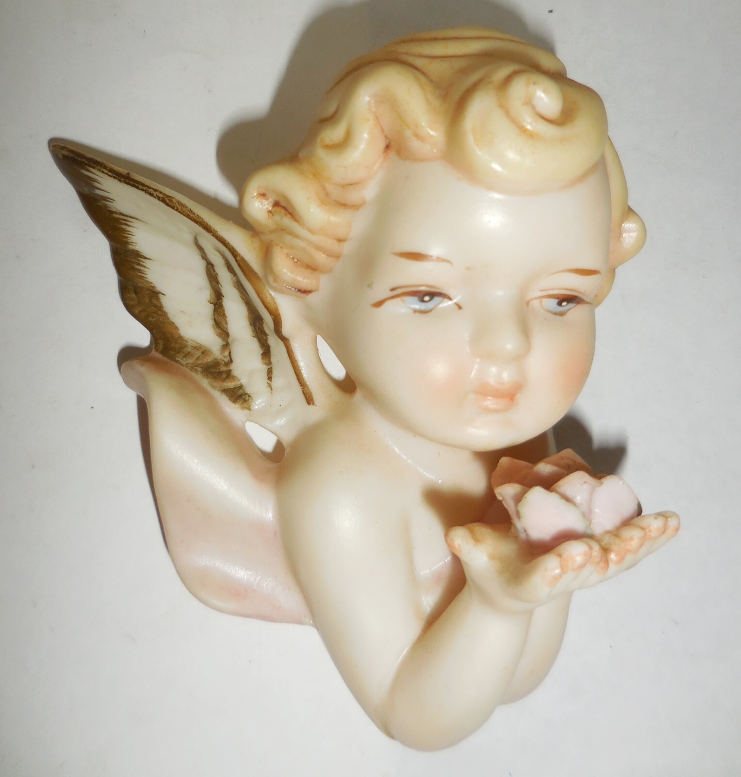 VINTAGE ARCO PORCELAIN ANGEL FIGURINE BEAUTIFUL HANDPAINTED COLORFUL DESIGN