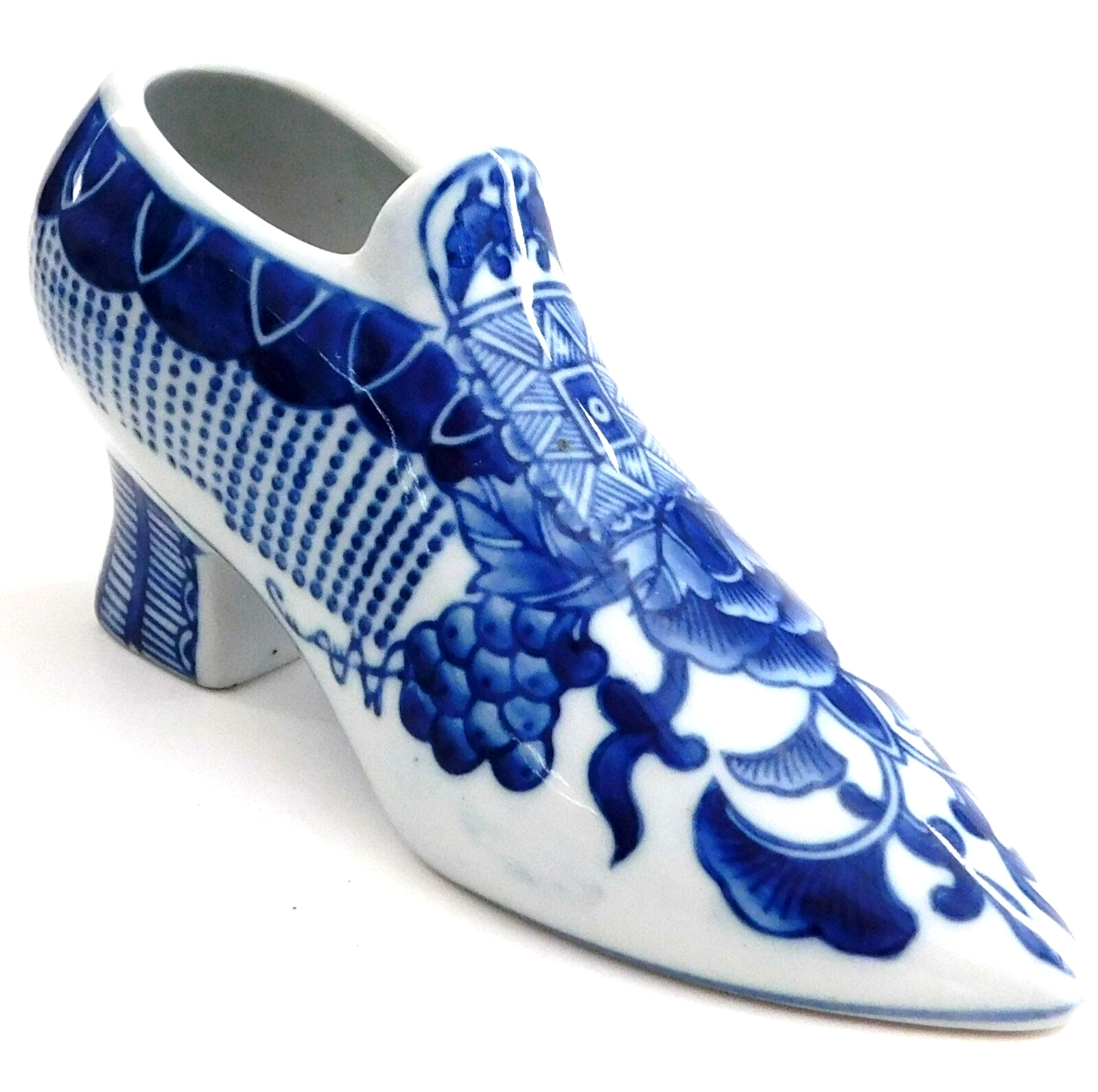 Porcelain Shoe Figurine Blue and White Floral Design Decorative 7.5″ Planter Vin