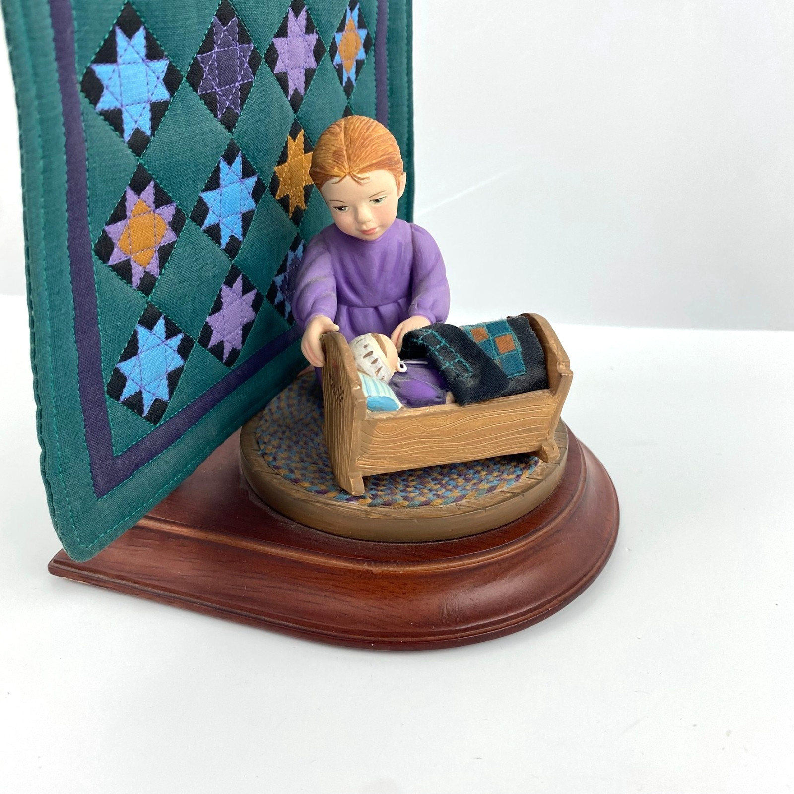 1993 Amish Heritage Collection Caroline #30014 Collectible Quilt Figurines Vtg.