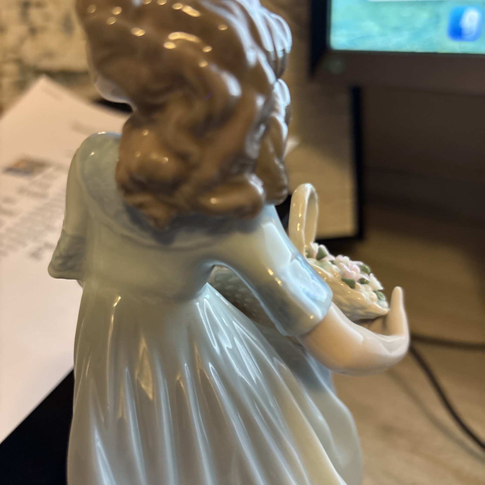 LLADRO “Spring Enchantment” #6130 – Elegant Woman with Flower- Signed/Dated