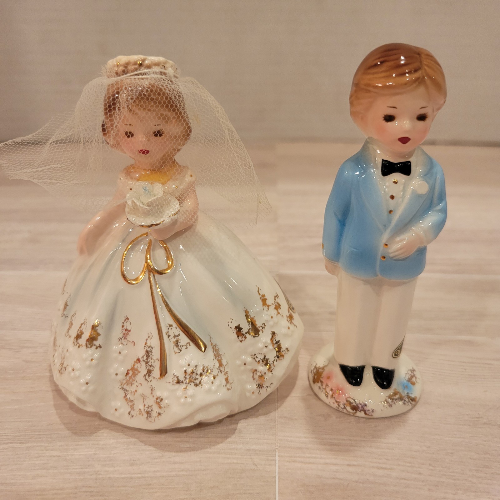 Josef Originals 4 Inch Bride And Groom With Netting Veil Porcelain Figurine