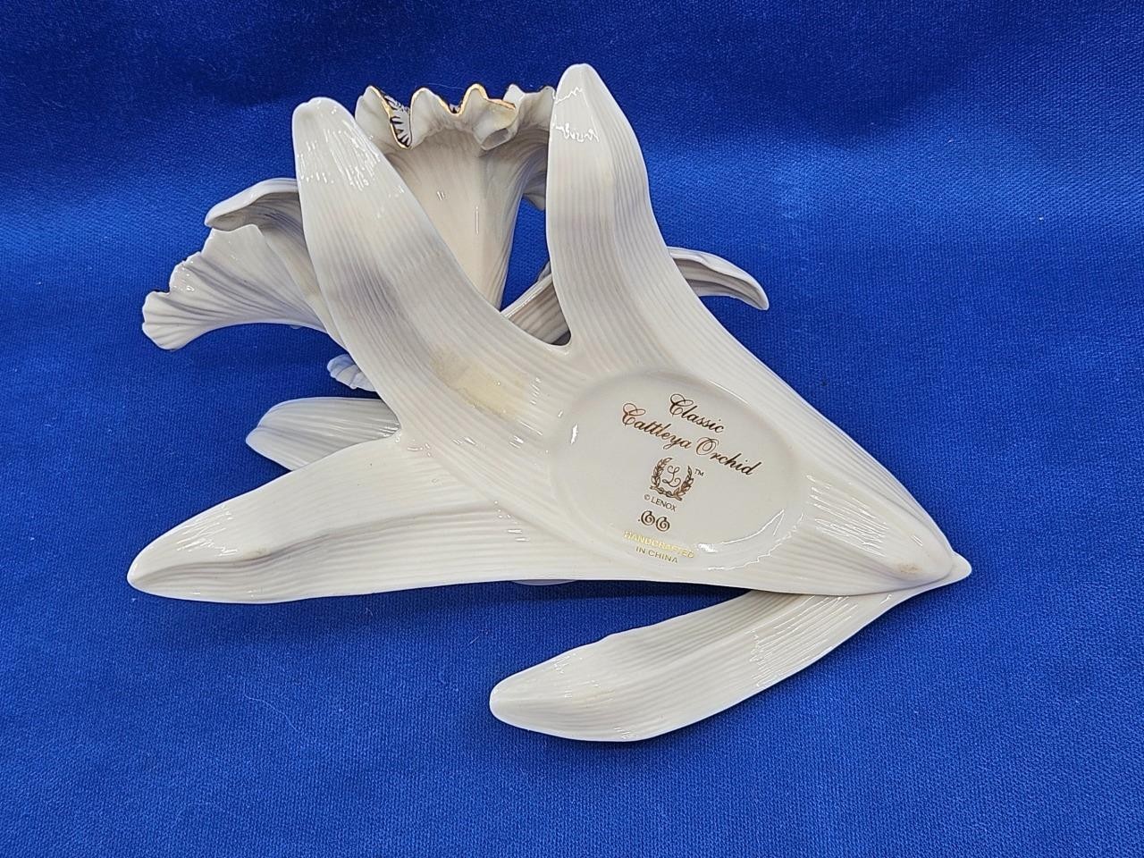 Lenox White & Gold Classic Garden Flower CATTLEYA ORCHID Figurine No Box 5″ Long