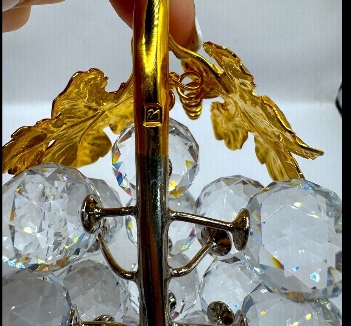 STUNNING! Swarovski Crystal Large Grapes Cluster With Gold Leaves Austria 11864