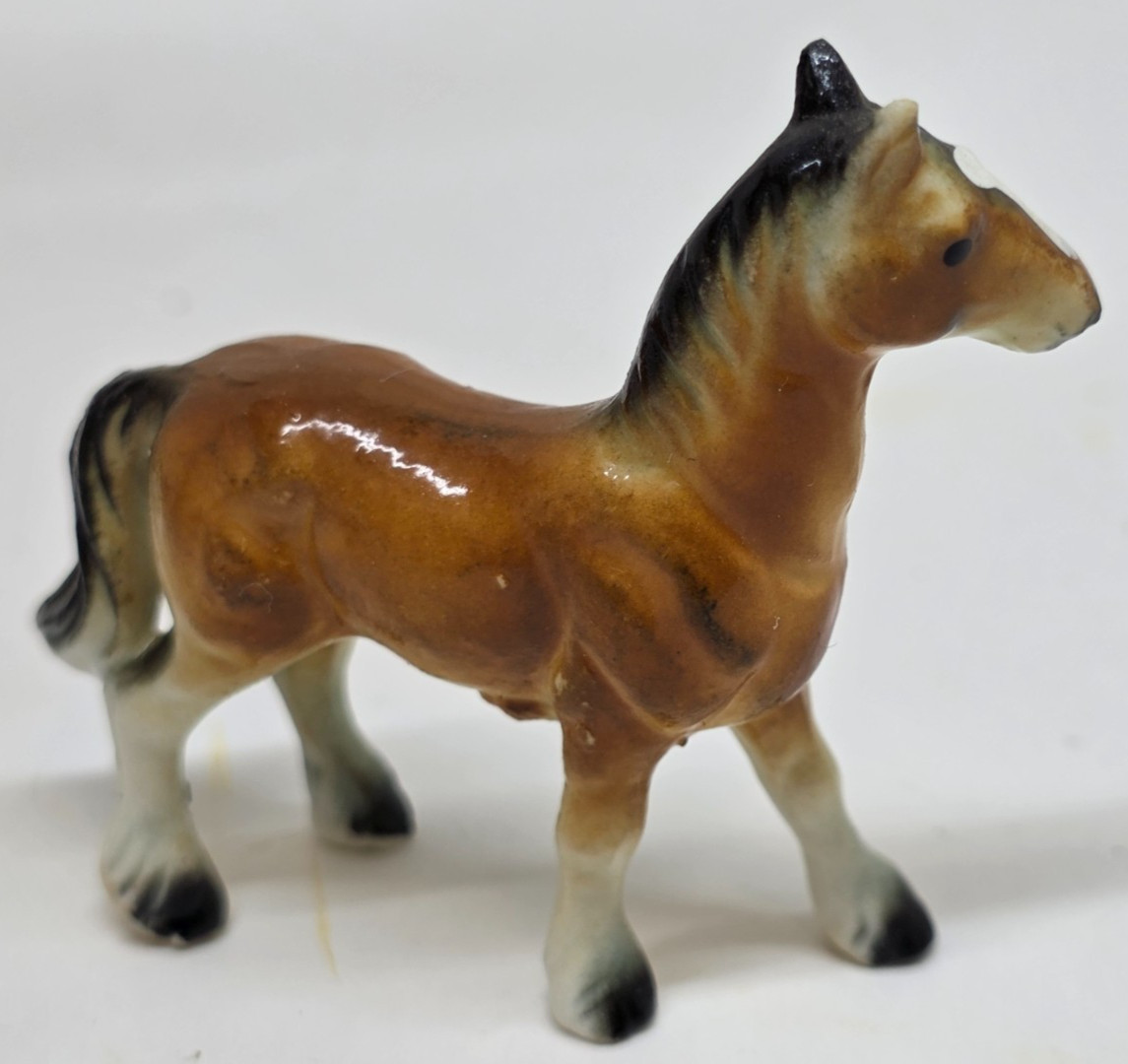 Vintage Horse Family Scene Mini Ceramic Figurine Set Clydesdale / Napcoware?