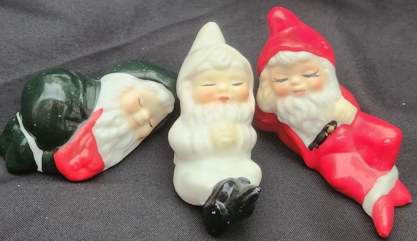 Christmas Around the World RESTING ELVES 3 sleeping elf figurines House of Lloyd