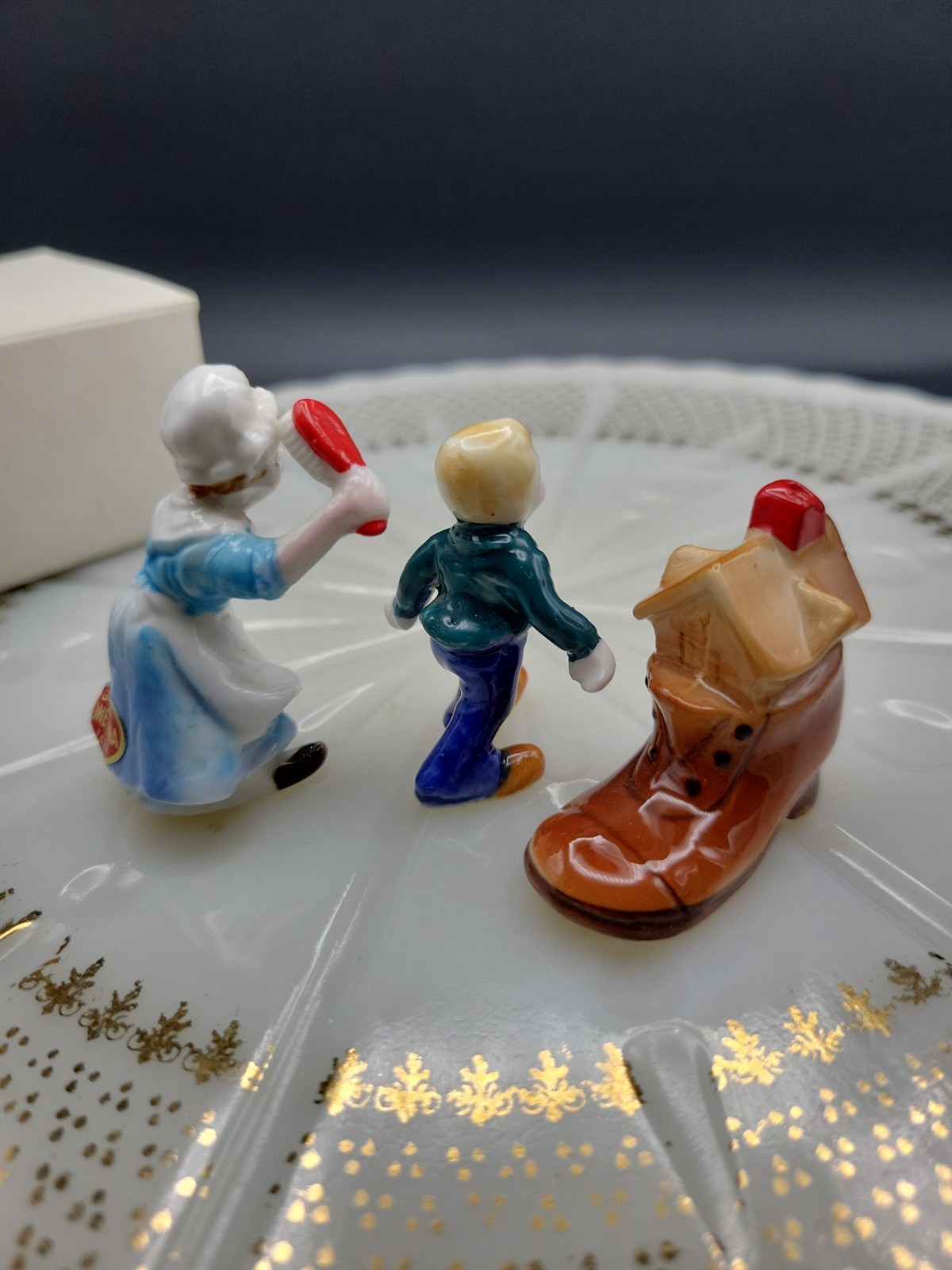lefton figurines vintage Bone China Old Lady Who Lives In A Shoe Minature