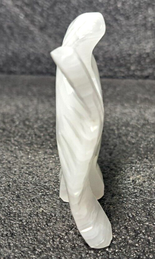 White Onyx Carved Fish Free-Standing Paperwweight 3.25″x2.5″