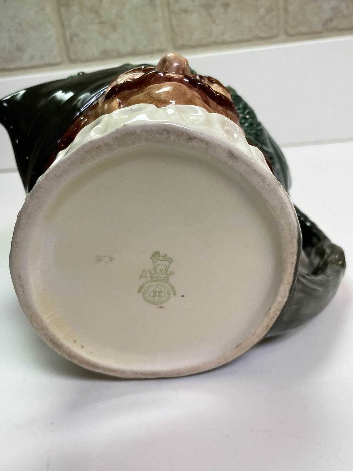 The Cavalier Royal Doulton Character Jug Large D6114LG