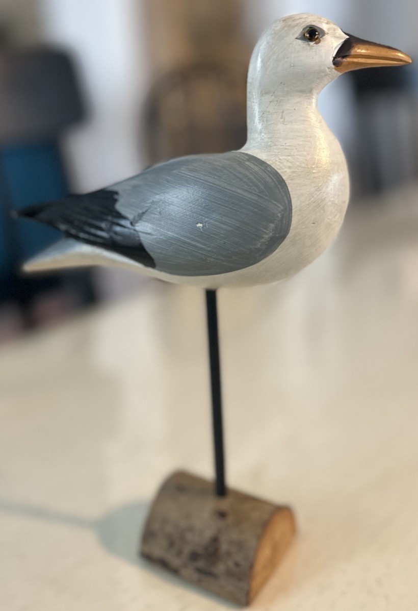 Vintage Seagull on Stump Figurine 9″ Hand Painted Wood Gray White Beach Coastal