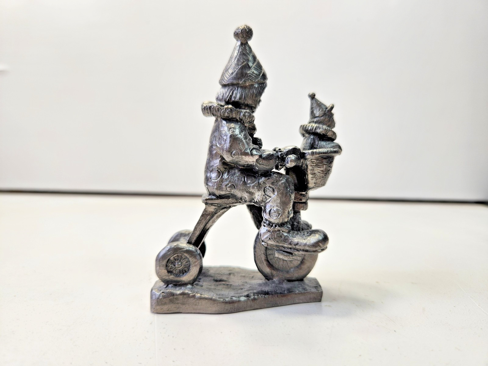 1997 VTG MICHAEL RICKER PEWTER “MARJORIE” COLLECTORS SOCIETY NO.1651 WITH PAPERS