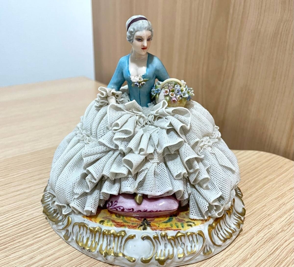 Superb Italy Antique Luigi Fabris Porcelain Lace Doll Lady Figurine 15×15cm