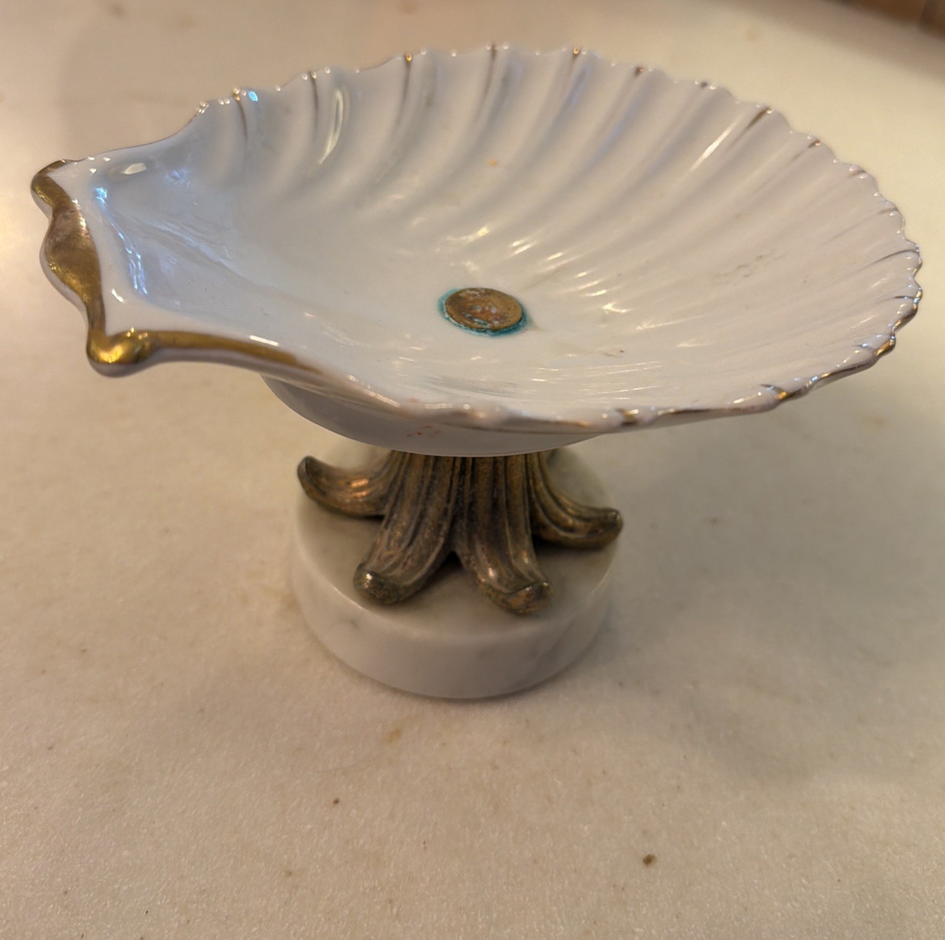 Vrg Brass Pedestal Ceramic Shell 6” Marble Hollywood Regency Soap Dish Trinket