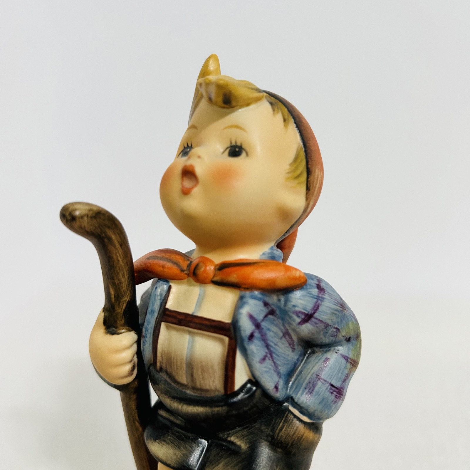 Goebel Hummel Little Hiker 16/1 Figurine W Germany 5.75 in