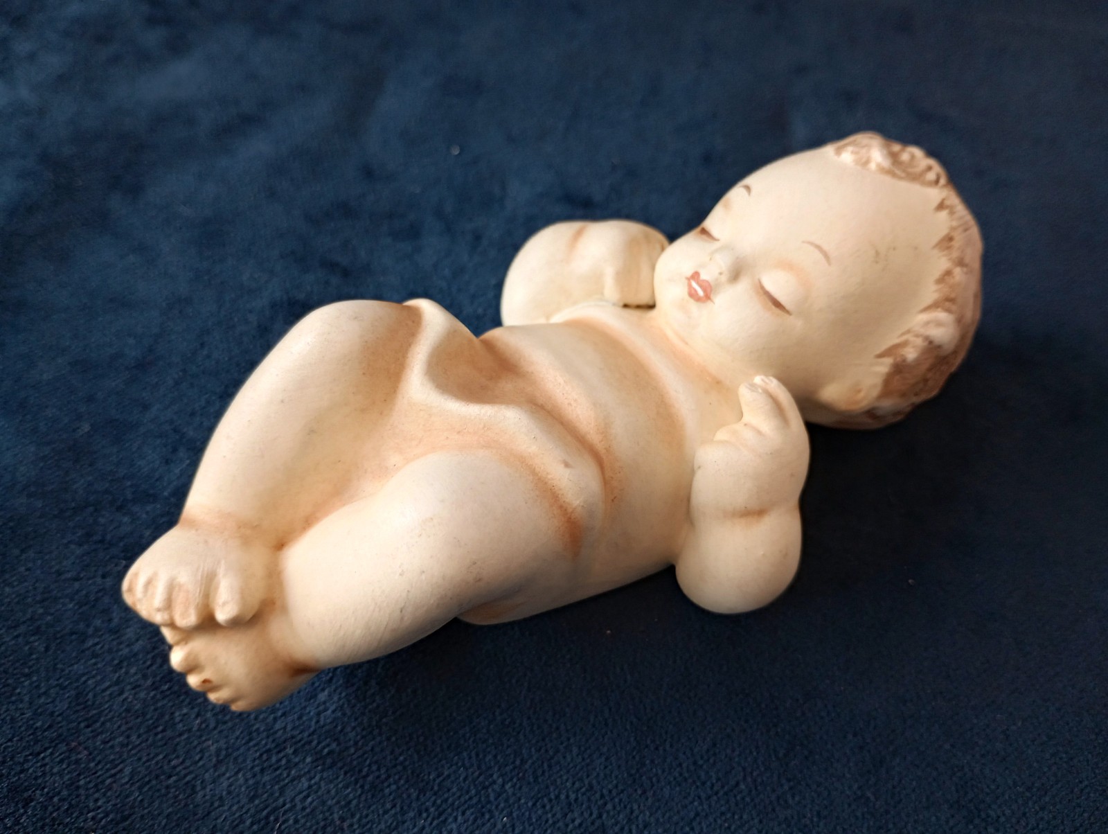 MJ Hummel 5″ Long Baby Jesus with Full Bee Western Germany 1950 – 1959 Ceramic
