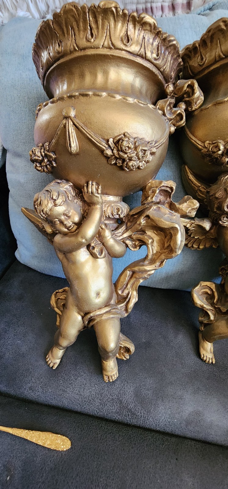 VINTAGE 1975 SET UNIVERSAL MOLDED GOLD WINGED CHERUB STATUE DECORATIVE WALL ART