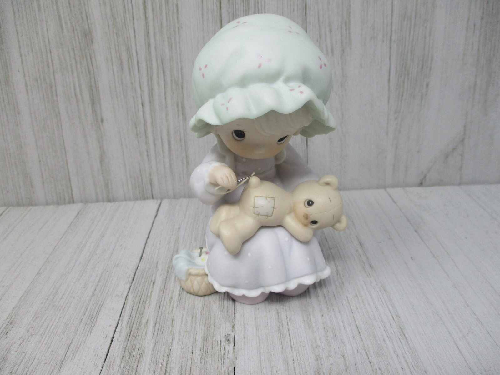 Precious Moments Figurine PM-902 You are a Blessing to me from 1990 Collector’s