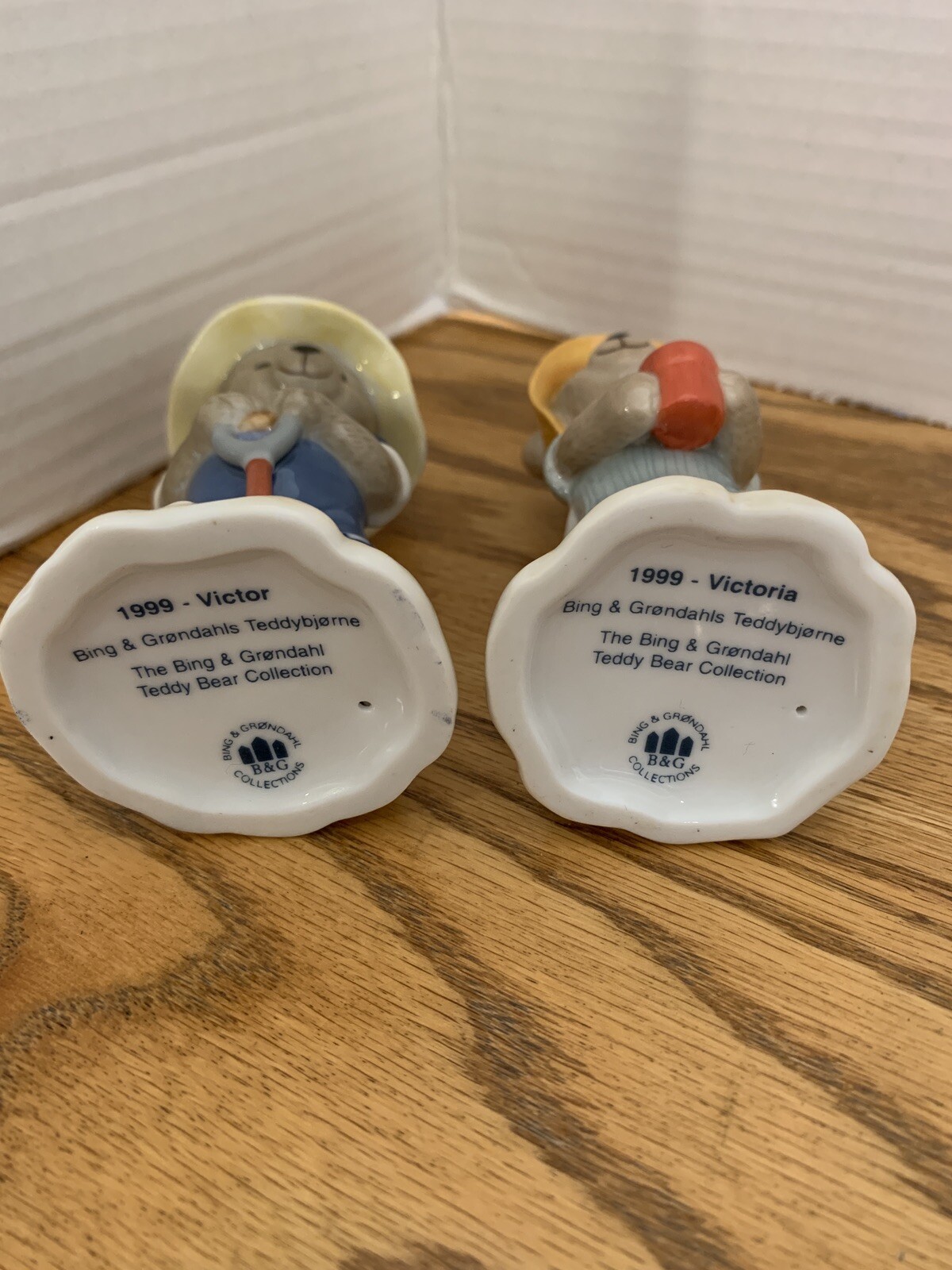 Pair of Bing & Grondahl Porcelain 1999 Victor ￼& Victoria Teddy Bear Figurines