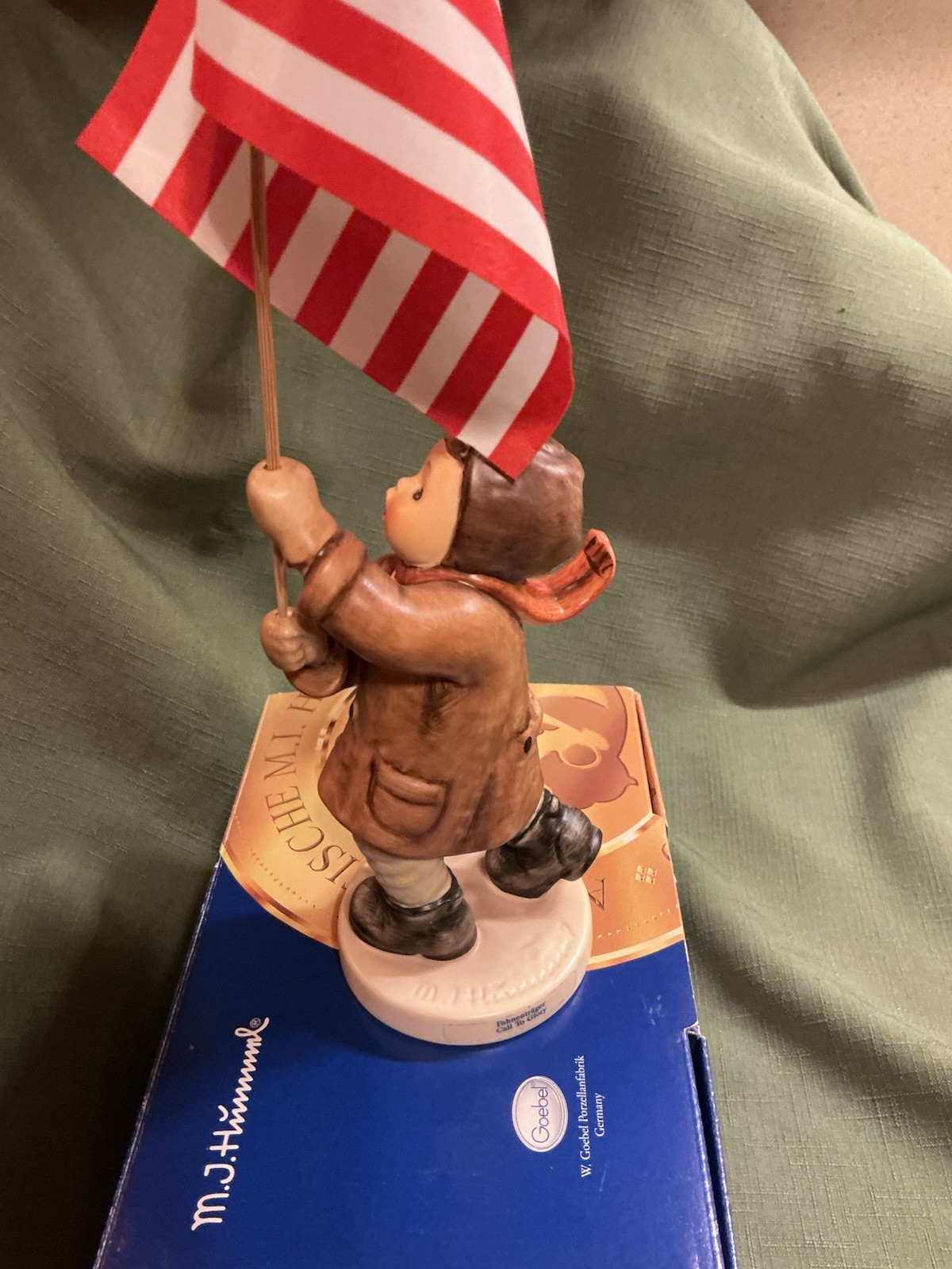 MI HUMMEL- Call To Glory W/3 Flags #739/I, TM7, 5 1/2” Signed By Master Painter