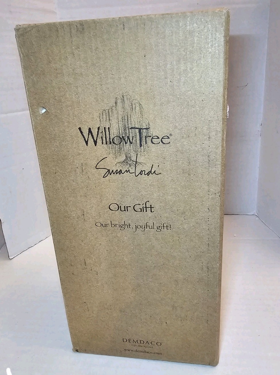 NEW Willow Tree OUR GIFT Mom Dad Baby Sculpted Hand-Painted Figurine Susan Lordi