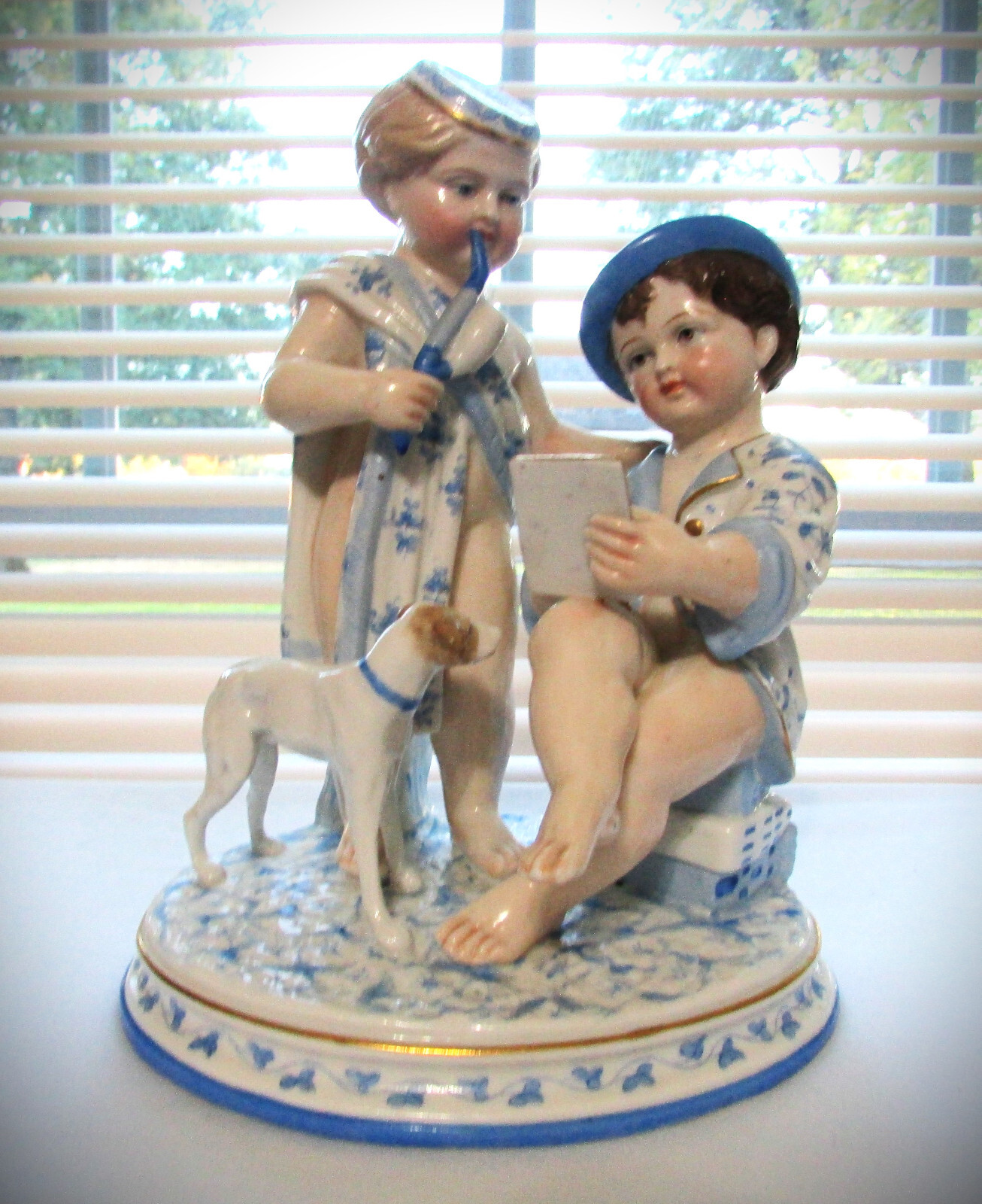 Antique Porcelain Figurine Children Grouping -w- Dog Fabulous French German ?