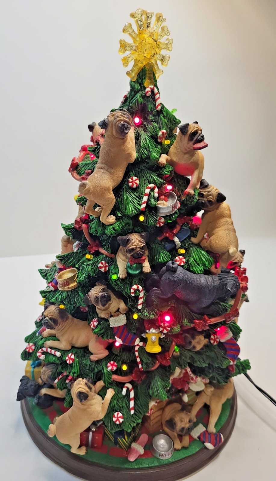 Pug Christmas Tree w/ Star Figurine Light Up Display The Danbury Mint