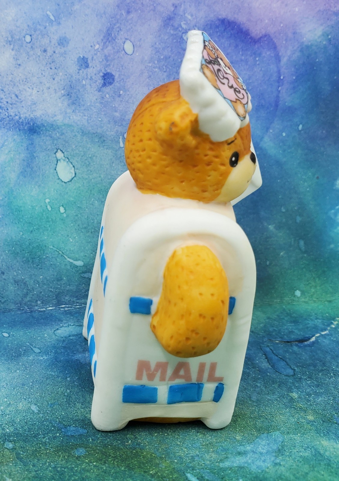 LF3 Enesco Lucy and Me Lucy Rigg Bear as mailbox Valentines Day Love Stamp
