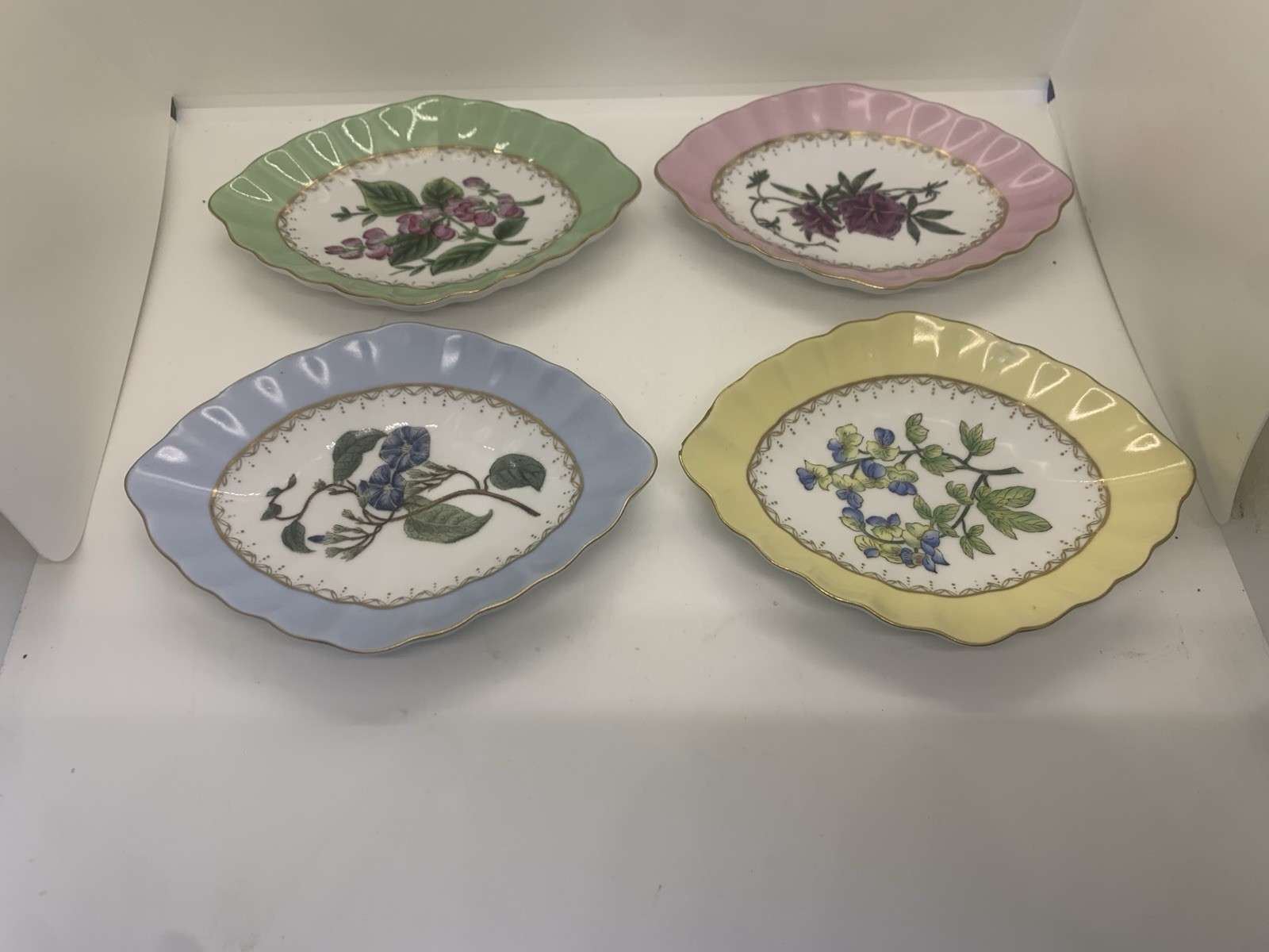 Andrea by Sadek English Garden Small Decorative Dishes Set of 4 Pastels/Florals