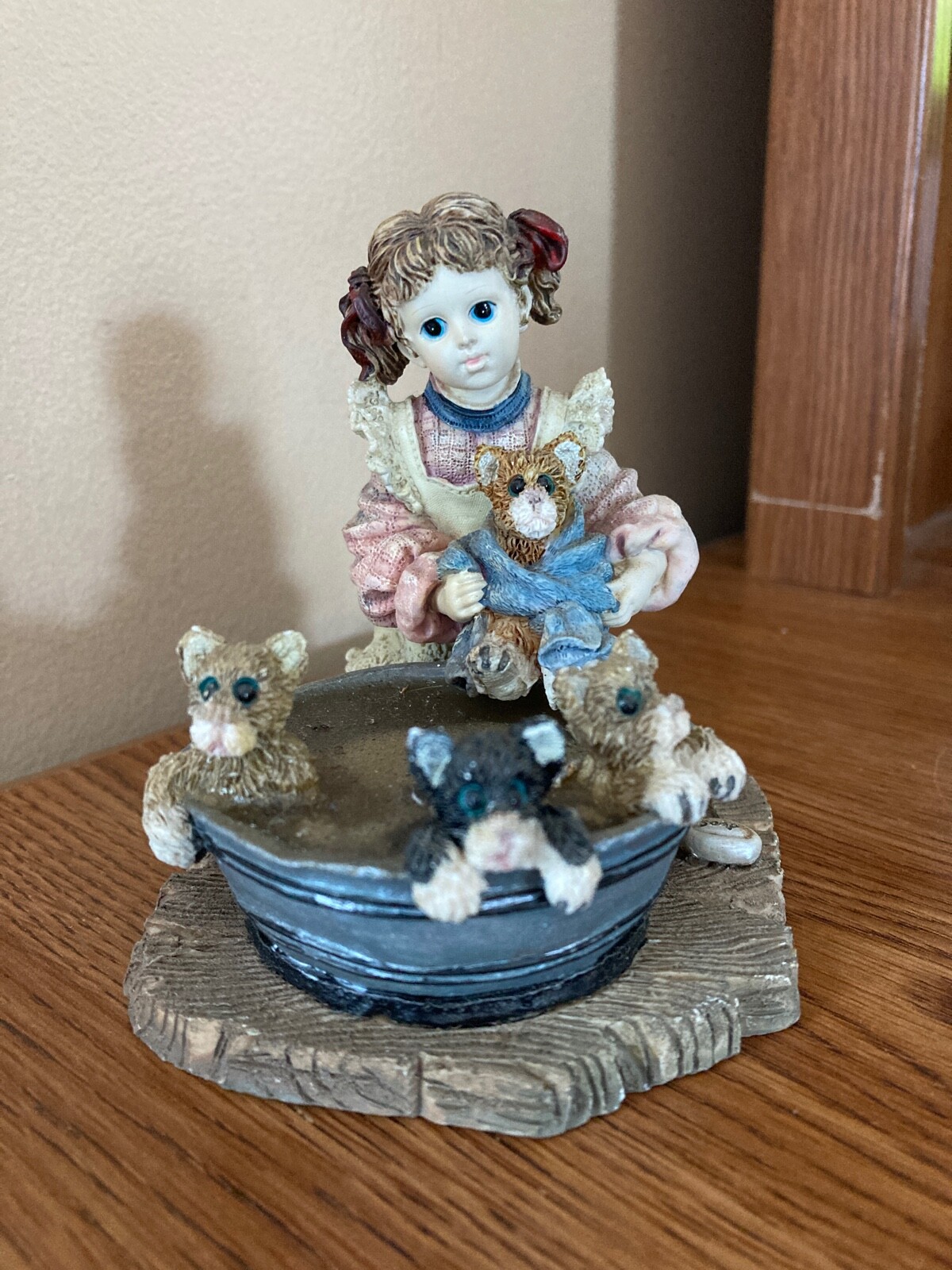 Boyds Yesterdays’ Child Wendy w/Bronte, Keats, Tennyson & Poe…Wash Day 2E/708