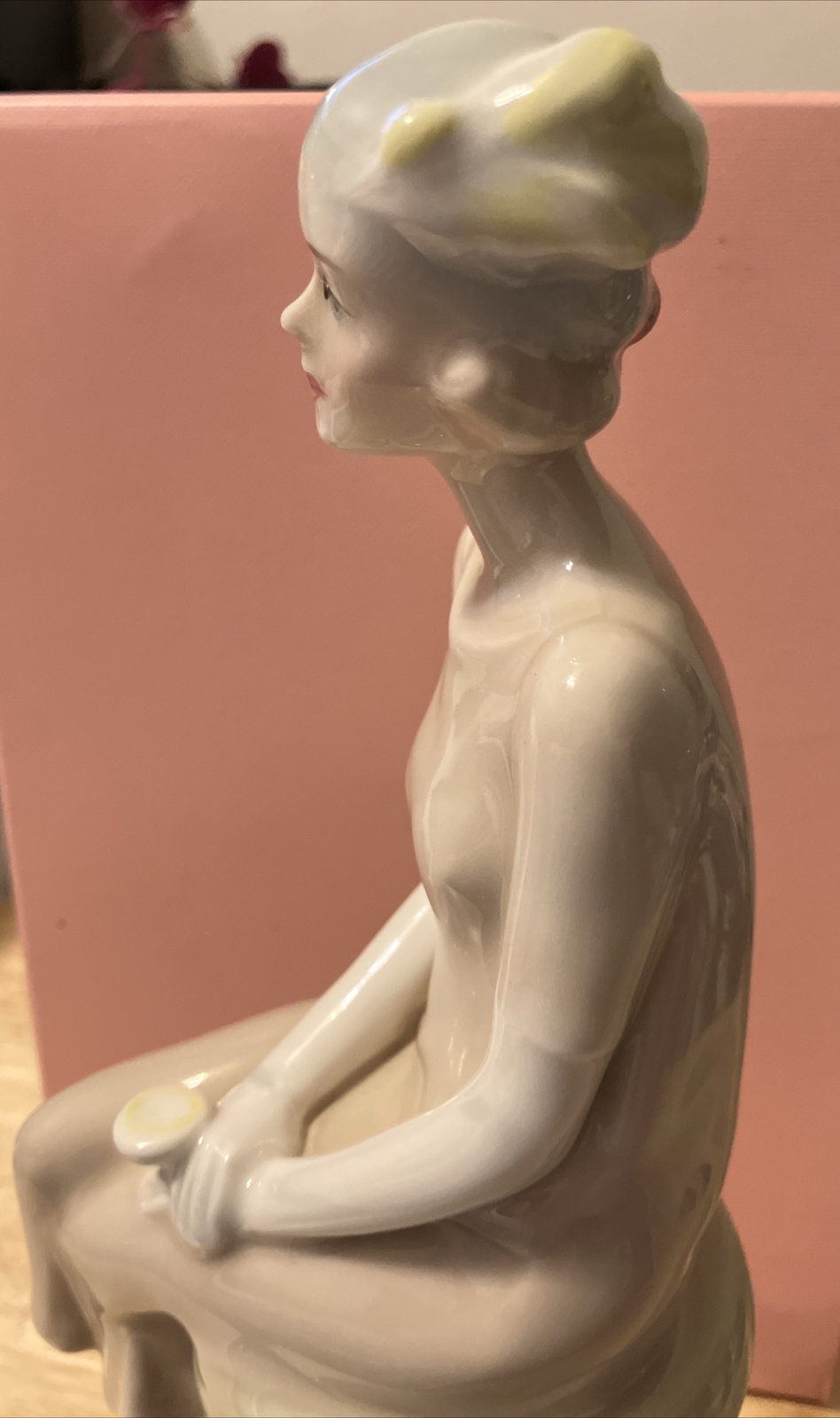 Royal Doulton porcelain statue “Cocktails” HN 3070, 11.25 In L Vintage Perfect!