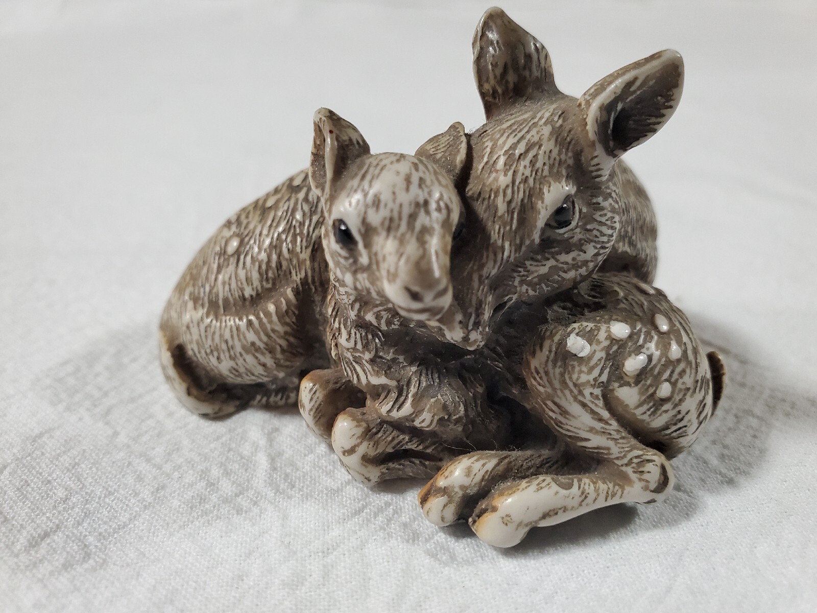 Vintage Doe & Fawn Cuddling Figurine Enesco