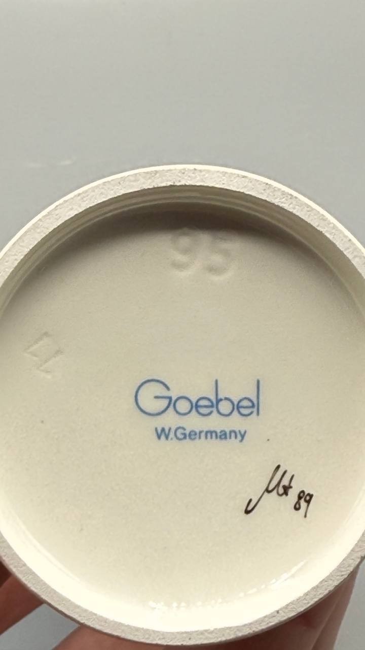 Goebel Hummel #95 “Brother” Porcelain Figurine – 5.5 in, Maria Innocentia Hummel