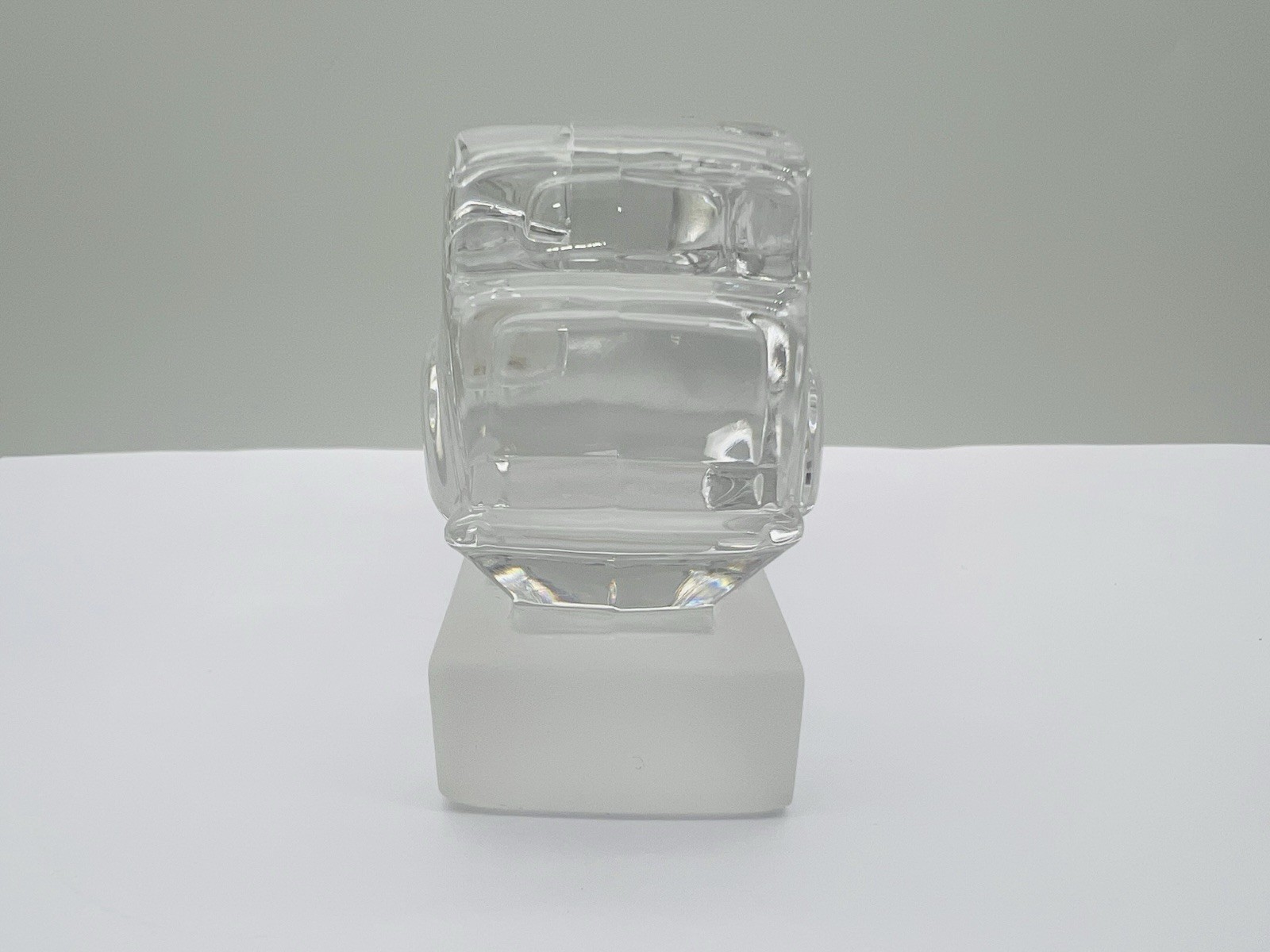 FX3 London Taxi Glass Paperweight Design by Goebel Crystal Collection No Box