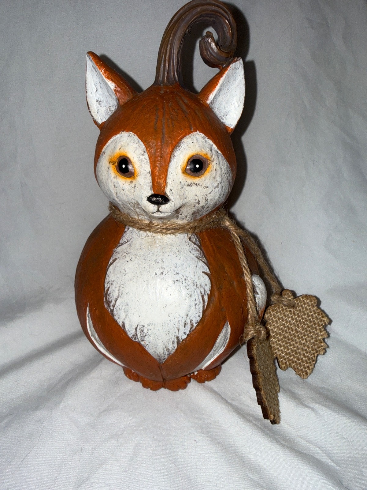 Rustic Gord Fox Figurine with Burlap Leaf detail, Fall Decor