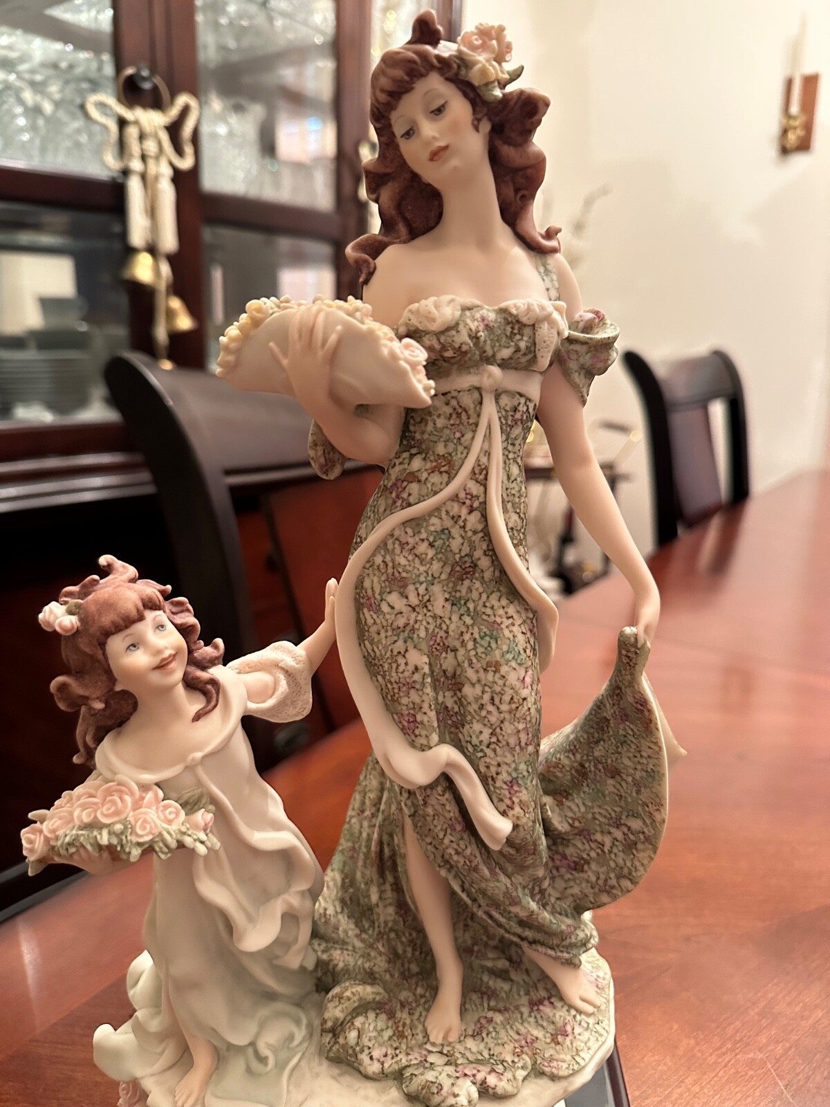 Florence Armani Giuseppe Rosebuds 1124C 15″H Made in Italy