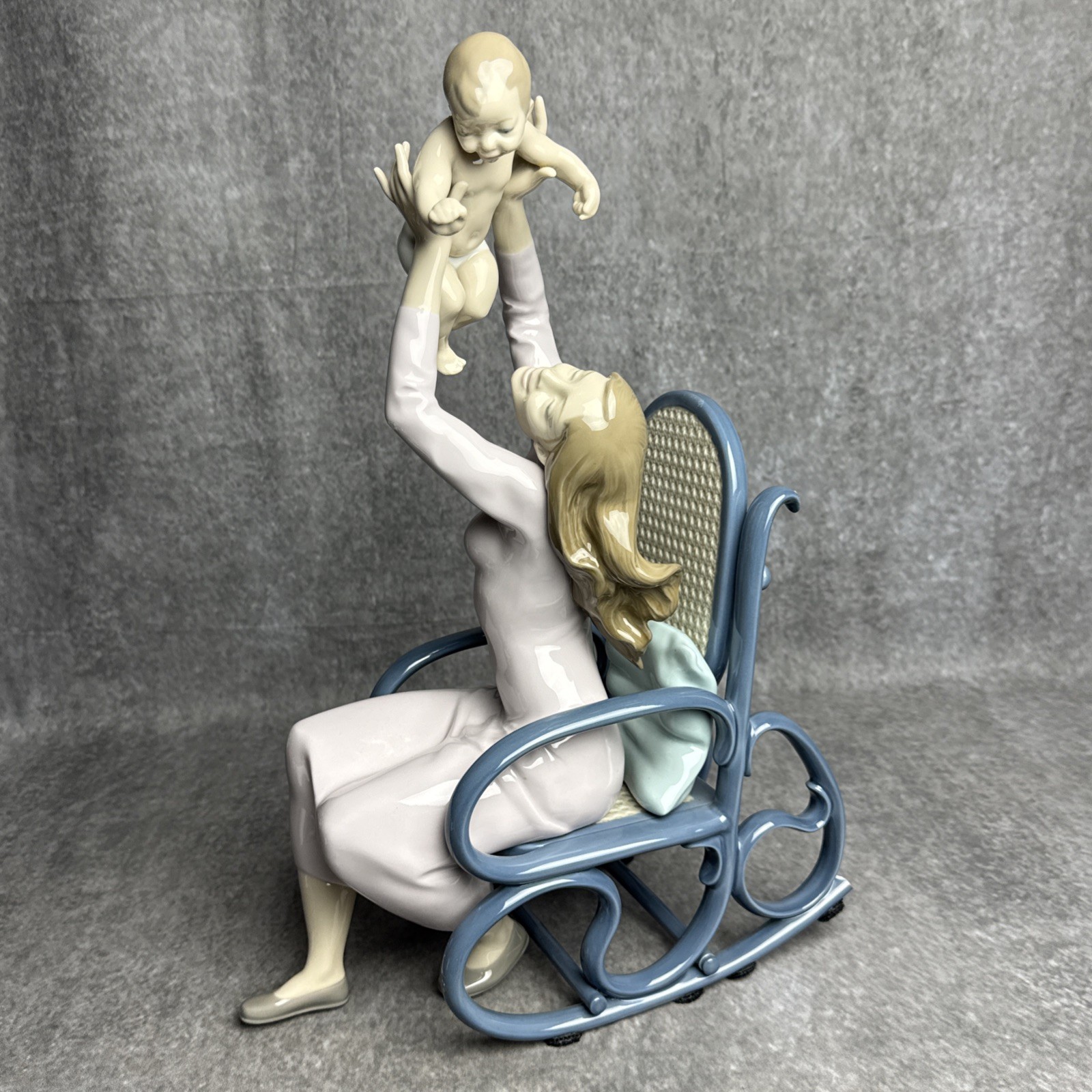 Lladro Maternal Joy Retired 5864 Fulgencio Garcia Damaged