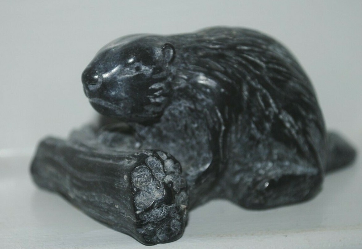 Beaver figurine, Pearlite Stonecraft sculpted figurine, Canada