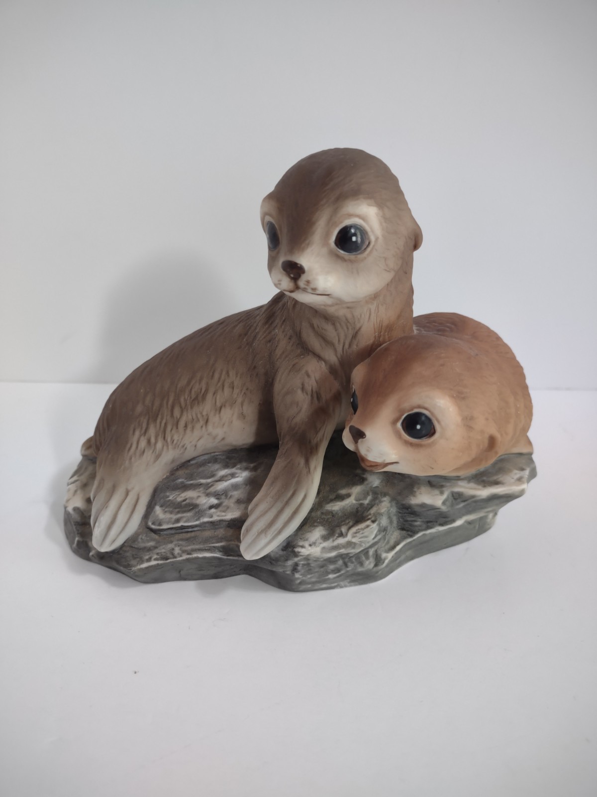 Vintage Porcelain Homco 2 Brown Baby Seals Figurine Masterpiece Collection 1981