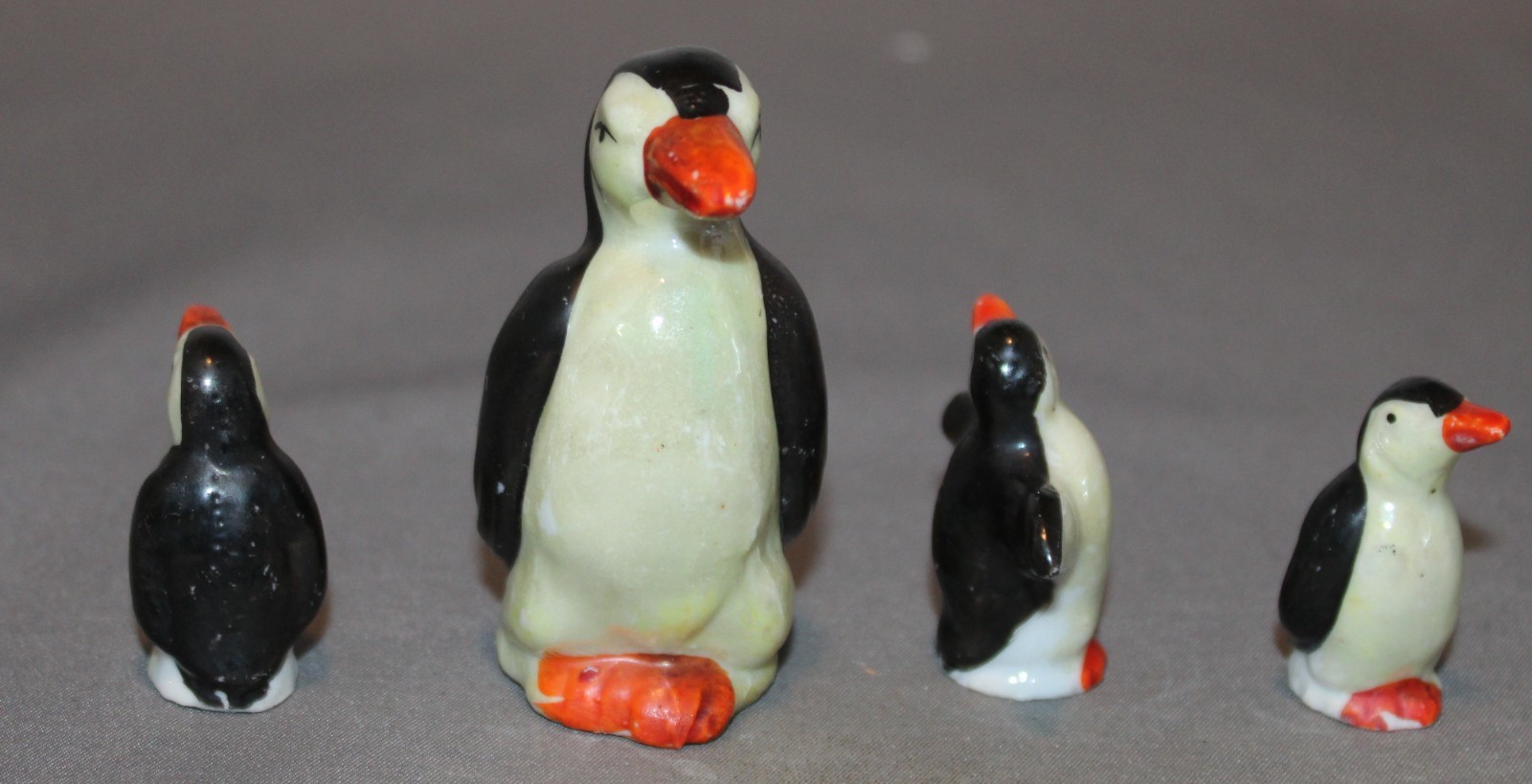Mixed lot of 4 small Figurines Penguins
