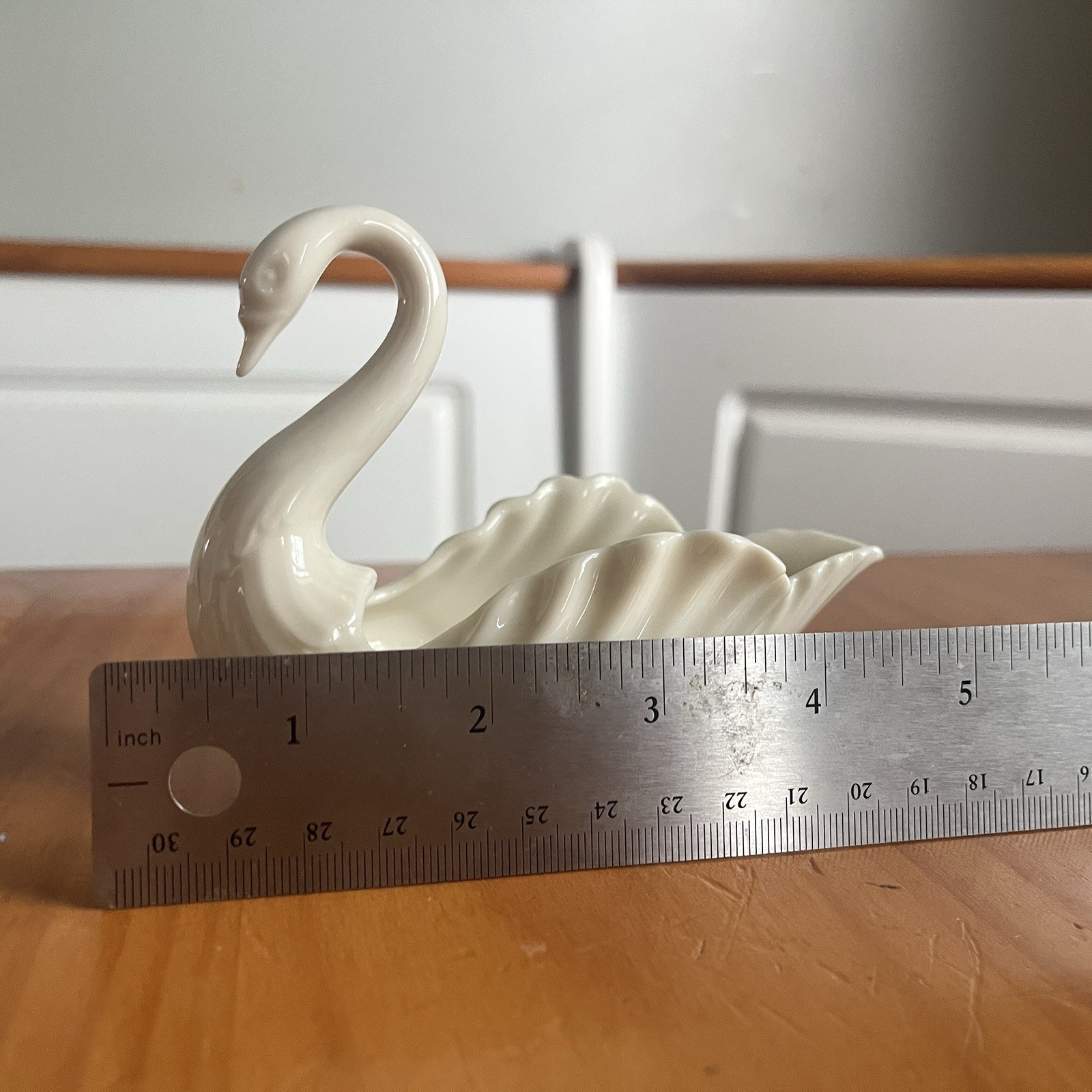 Lenox Porcelain Swan Ivory Cake Topper Ring Holder Trinket Dish USA 4” Tall