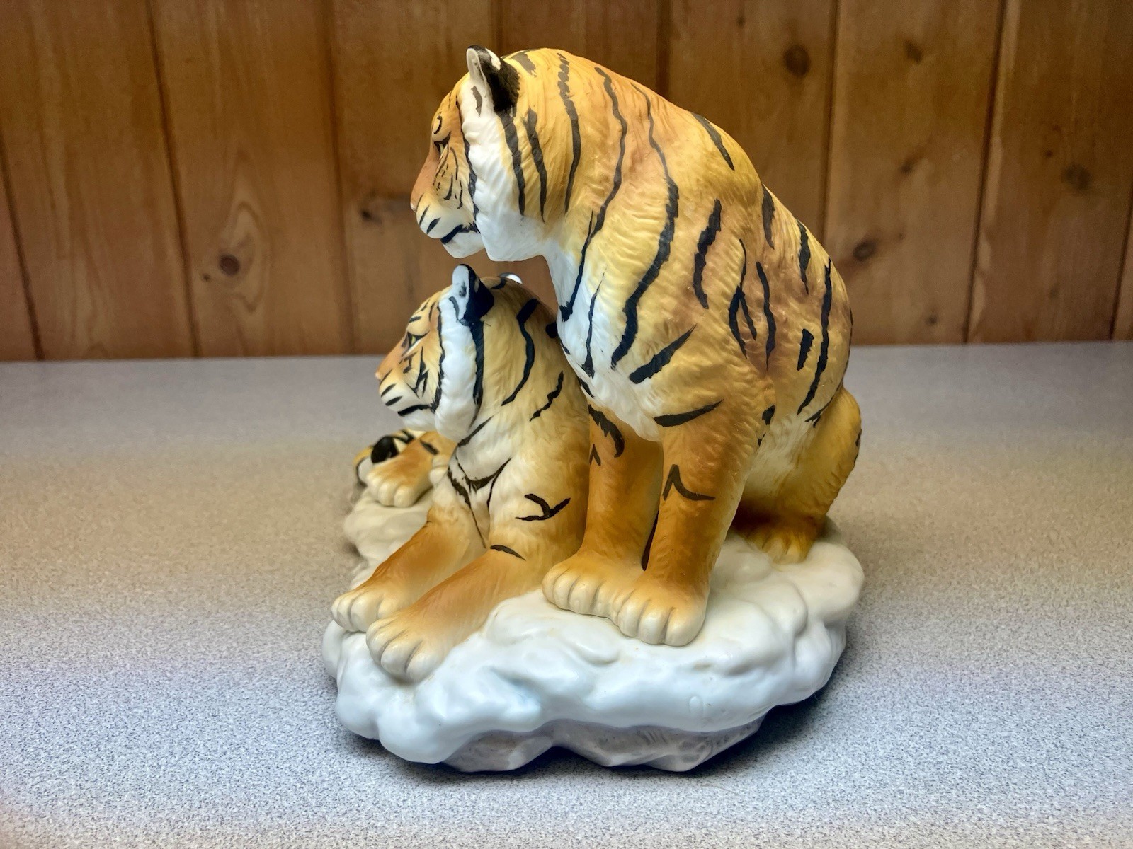 Masterpiece Porcelain By Homco 1996 Endangered Species Siberian Tigers